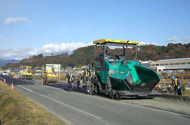 舗装工事の現場全景