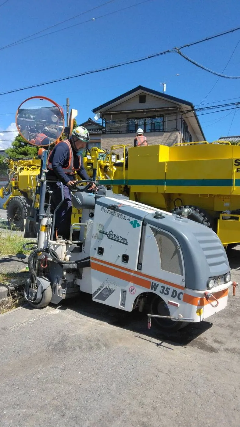 舗装施工の現場